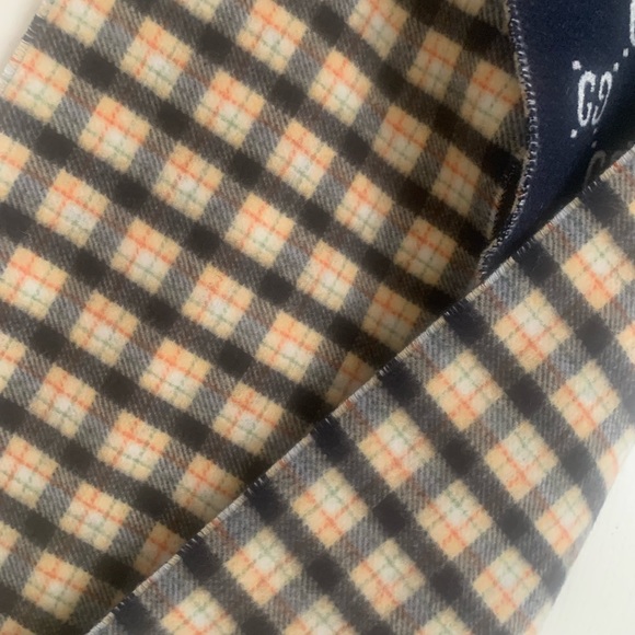 NEW Gucci Reversible Signature Logo / Plaid Designer Scarf! Beautiful - Picture 7 of 12